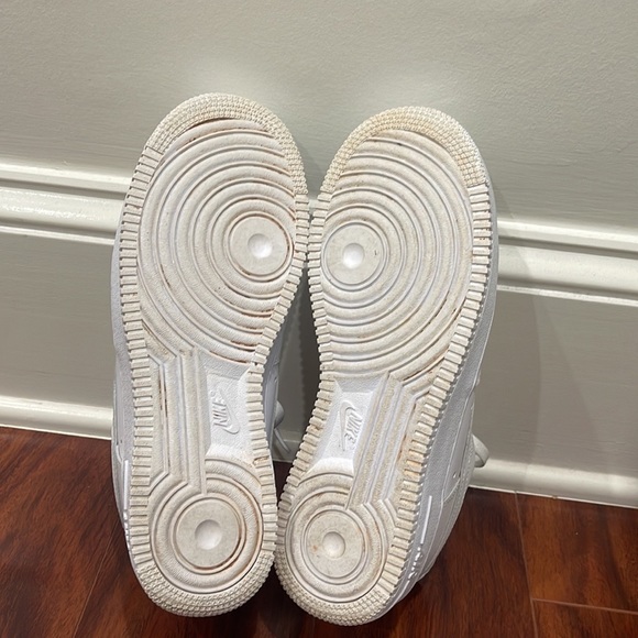 White air forces size 8.0 in women